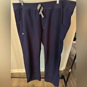 FIGS women Kade Cargo Scrub Pants